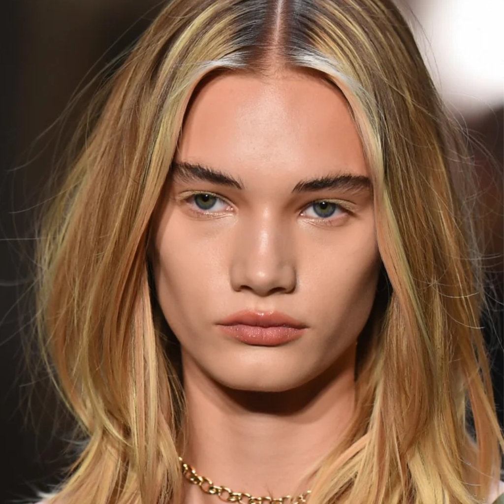 coupe cheveux mi long dégradé