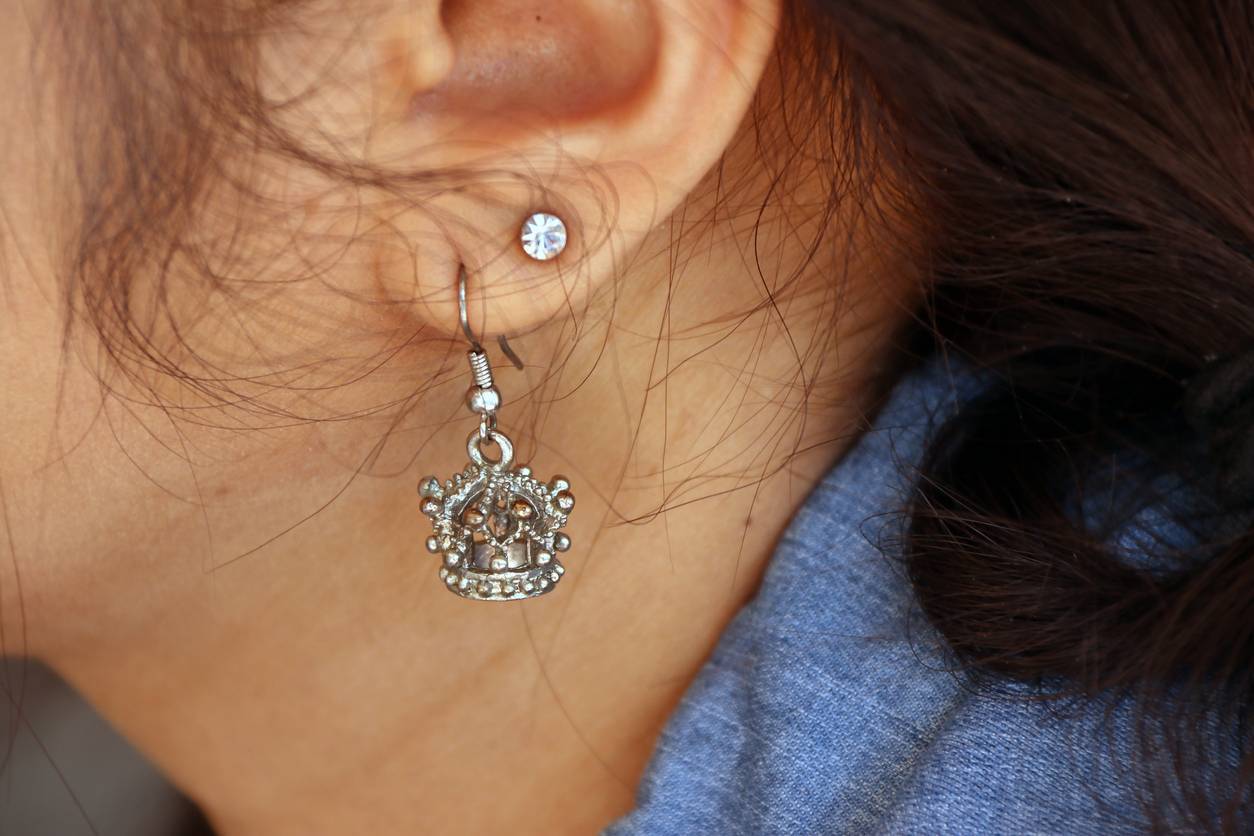 Un piercing lobe