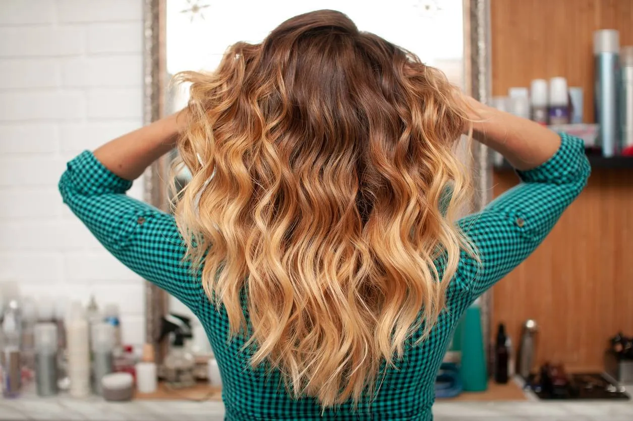 Cheveux ondulés
